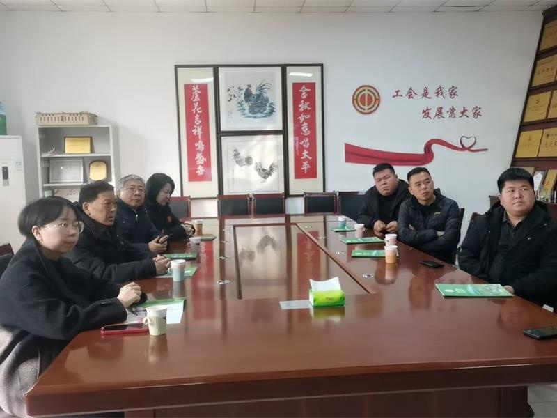 汶上縣次邱鎮(zhèn)第 一書記趙月虎來金秋農牧公司開展汶上蘆花雞產業(yè)發(fā)展情況調研